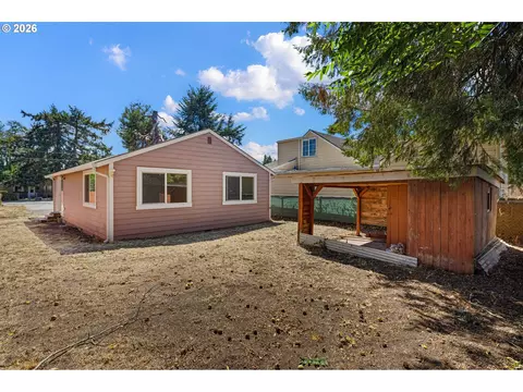 Exterior - 2631 Edison St, Eugene, OR 97402 photo 4 of 4