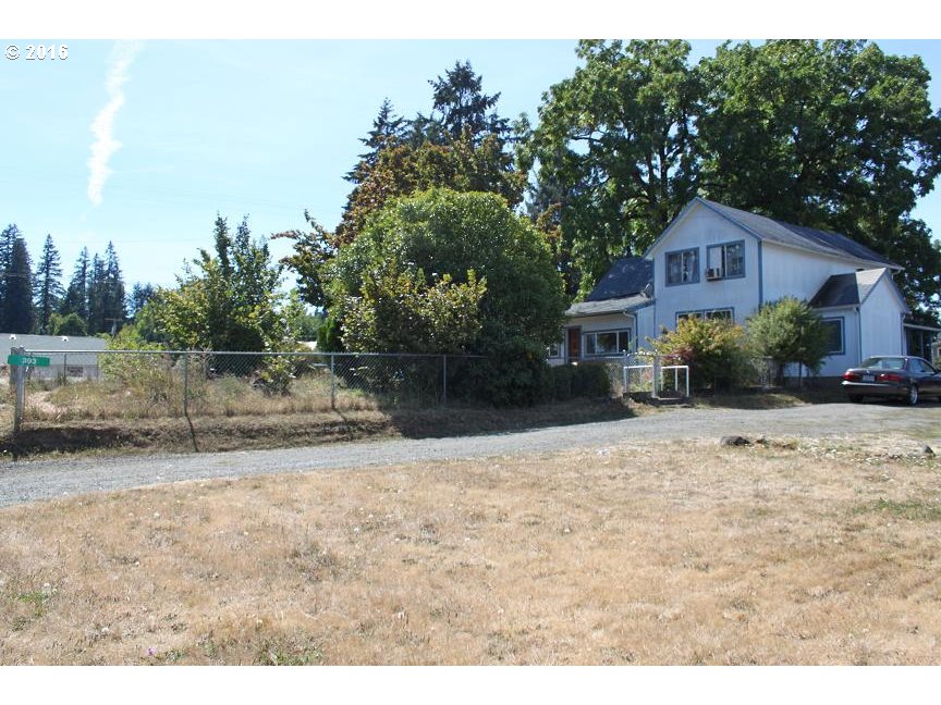 393 Hayhurst Rd, Yoncalla, OR 97499 photo 1