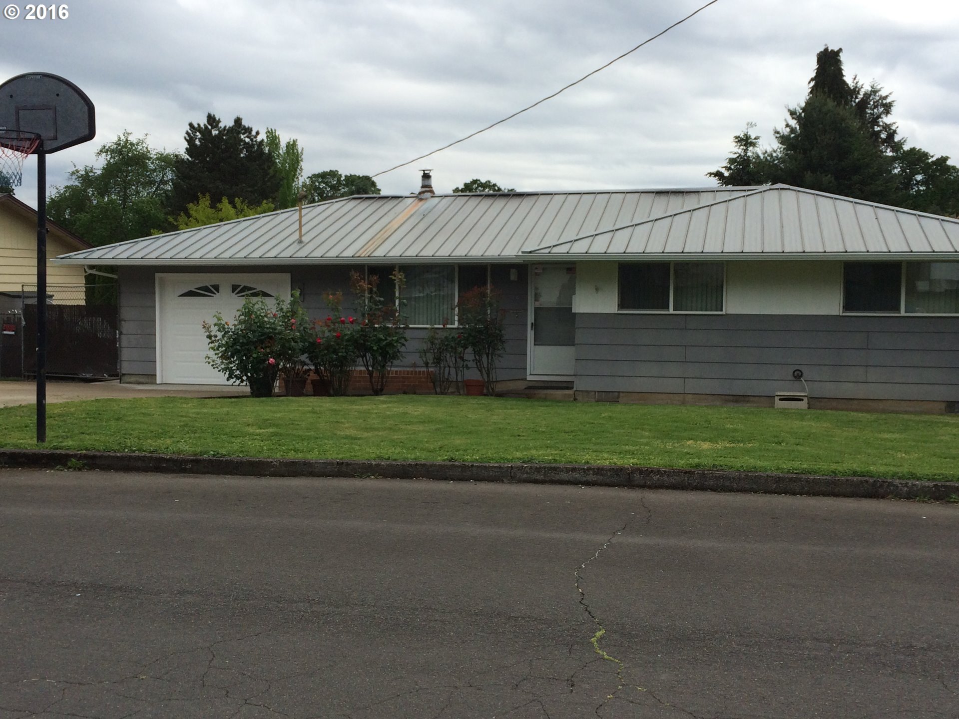 950 Cornell Ave, Gladstone, OR 97027 photo 1