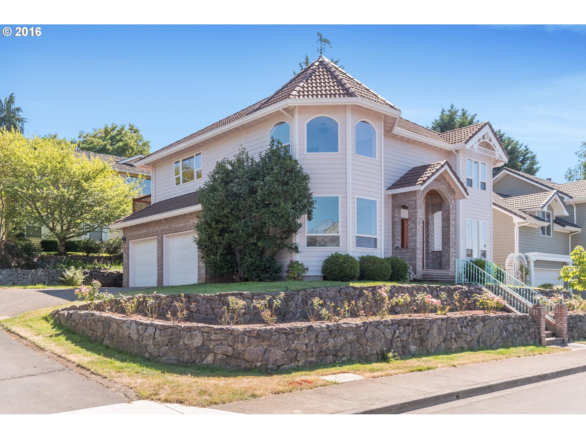 18261 SW Fallatin Loop, Beaverton, OR 97007 photo 1