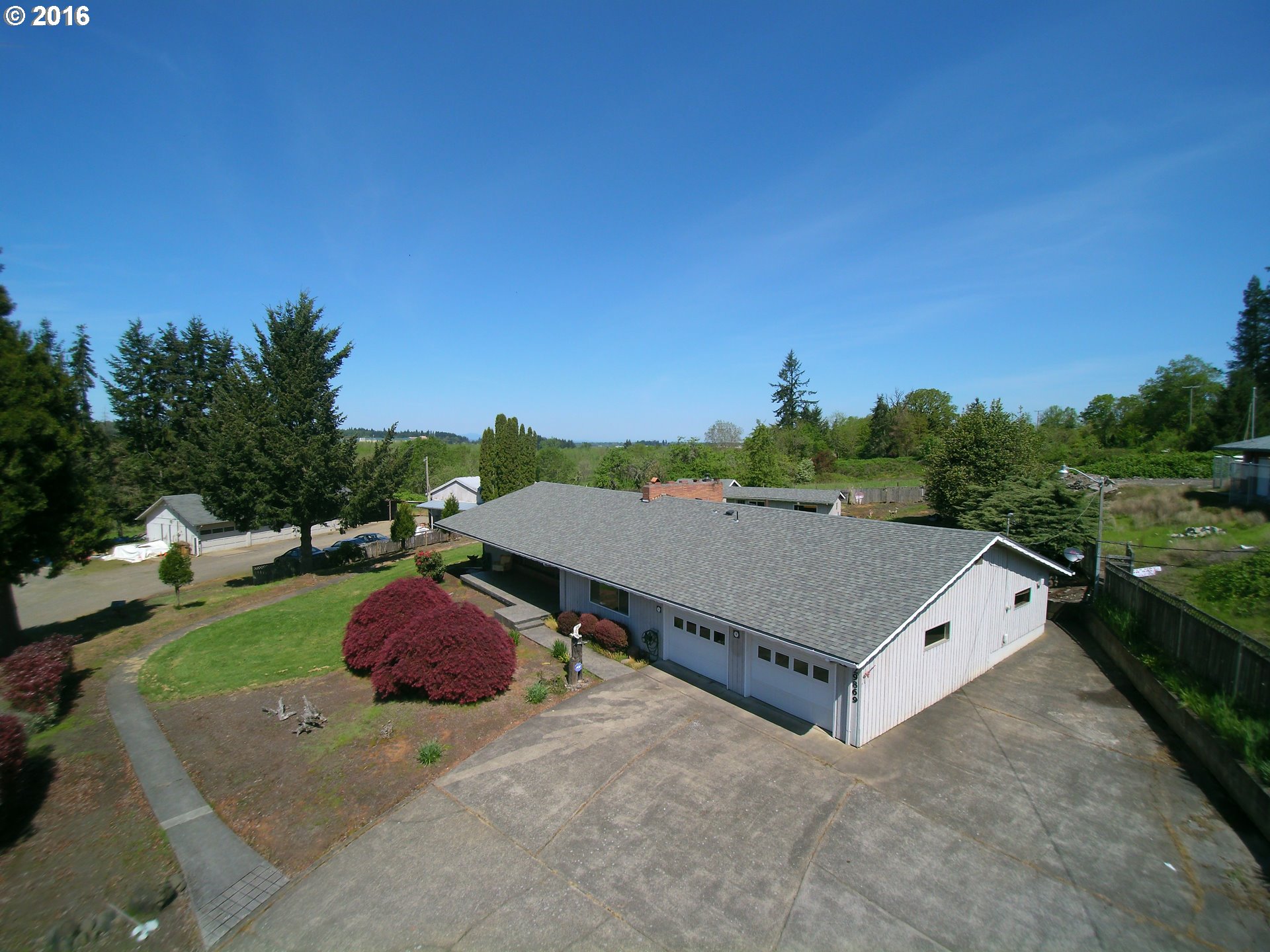 29869 Gimpl Hill Rd, Eugene, OR 97402 photo 1