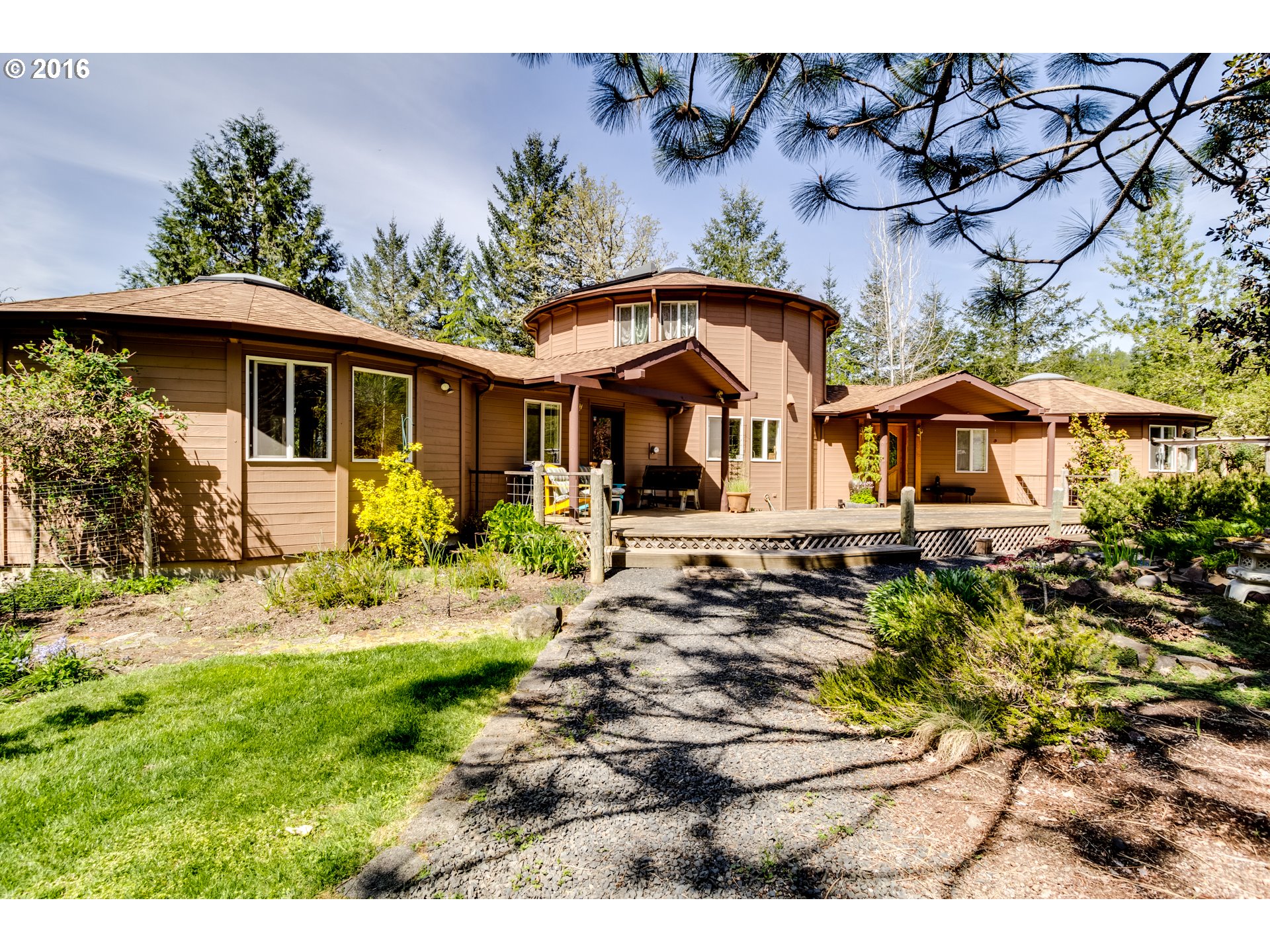 27327 Briggs Hill Rd, Eugene, OR 97405 photo 1