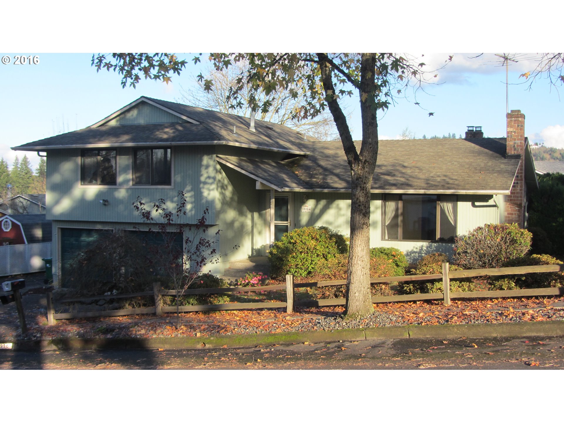 1916 SW Sandlewood Ave, Gresham, OR 97080 photo 1