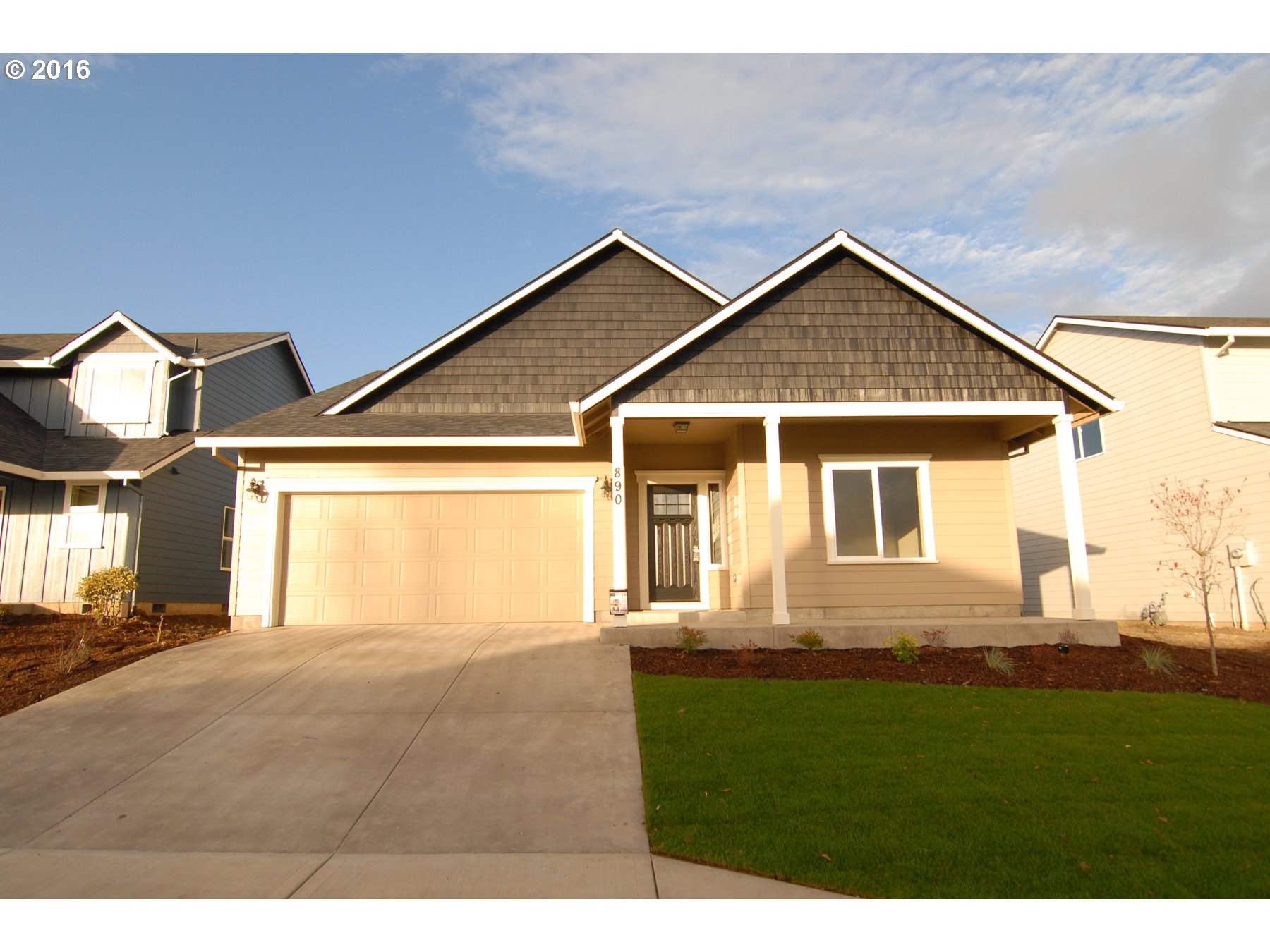 890 E 16th St, Lafayette, OR 97127 photo 1