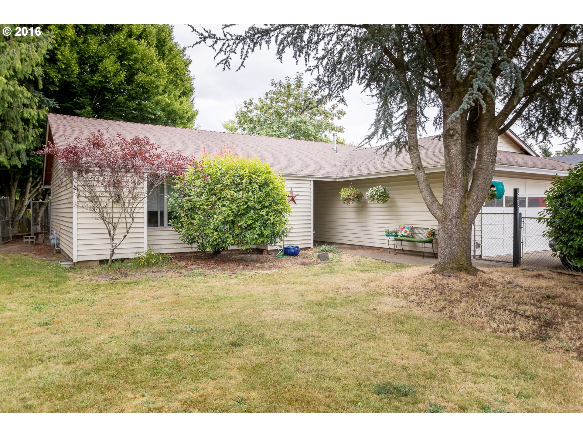 738 SW Mawrcrest Dr, Gresham, OR 97080 photo 1