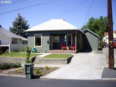 105 NW 7th St, Pendleton, OR 97801 photo 1