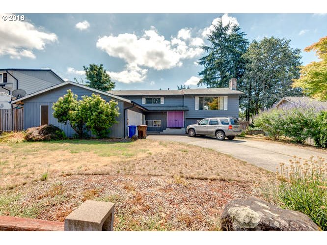 7560 Springhill Dr, Gladstone, OR 97027 photo 1