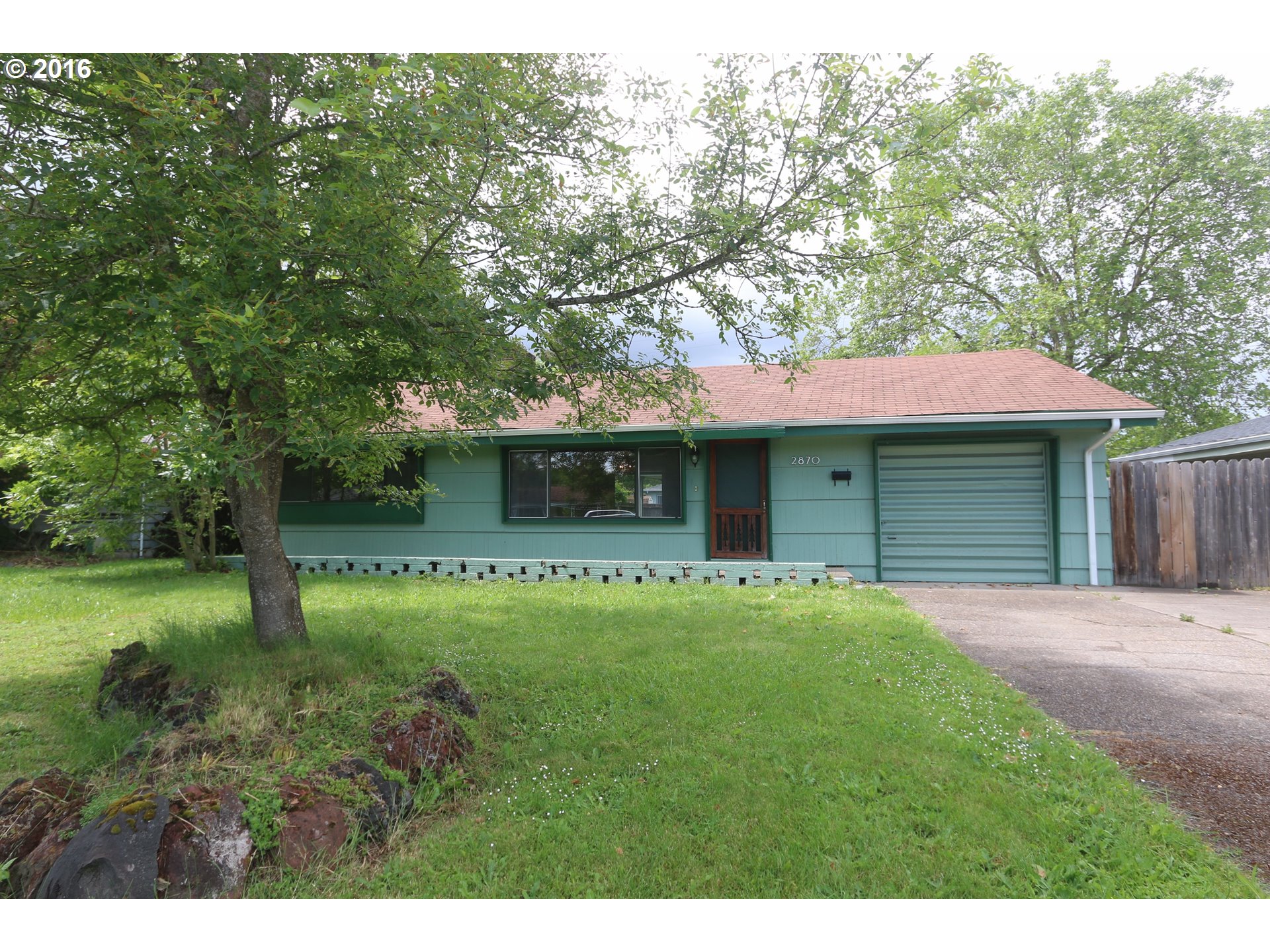 2870 Ferry St, Eugene, OR 97405 photo 1