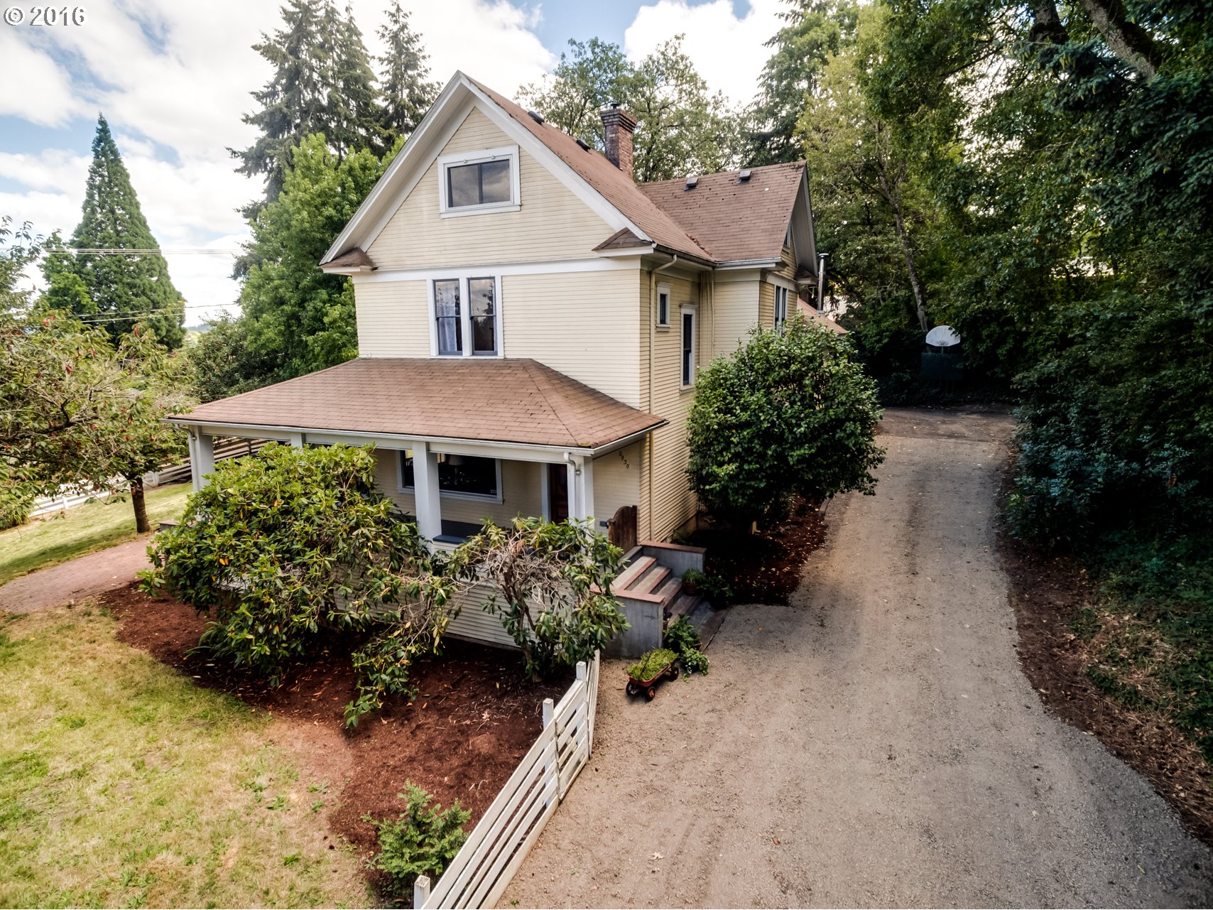 2930 W 18th Pl, Eugene, OR 97402 photo 1
