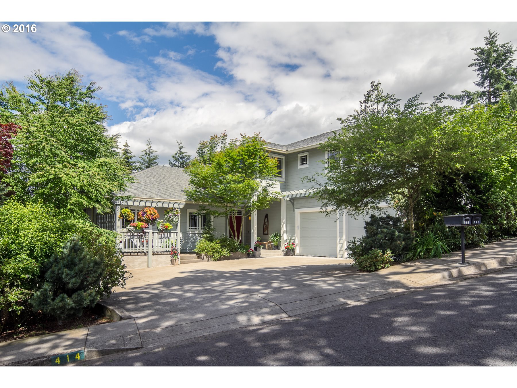 414 Spyglass Dr, Eugene, OR 97401 photo 1
