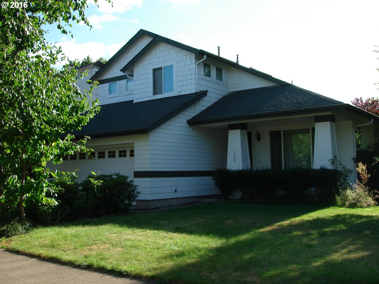 1886 Praslin St, Eugene, OR 97402 photo 1