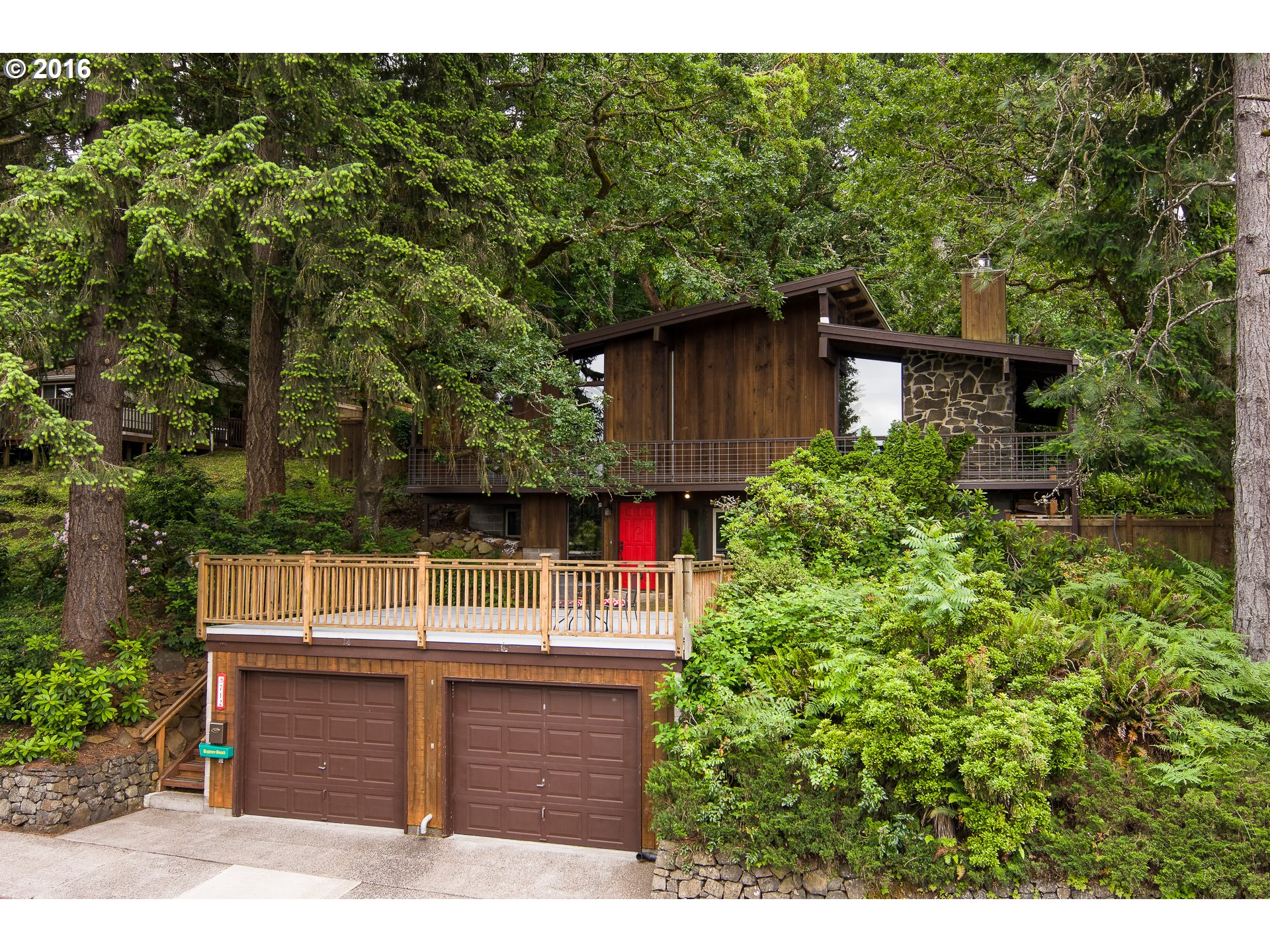 712 E 39th Pl, Eugene, OR 97405 photo 1