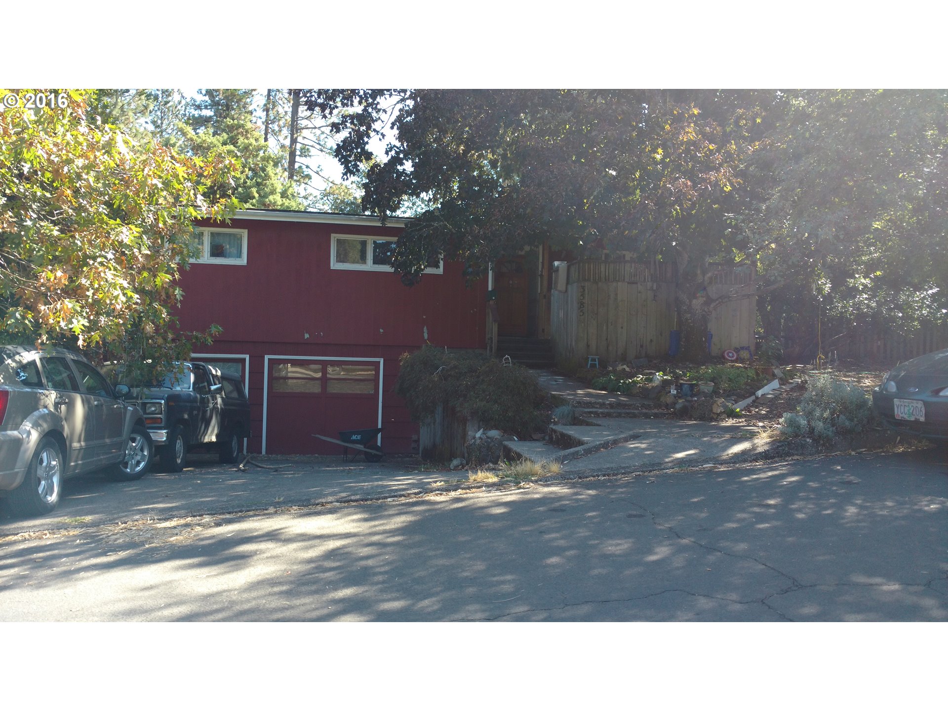 3585 Knob Hill Ln, Eugene, OR 97405 photo 1