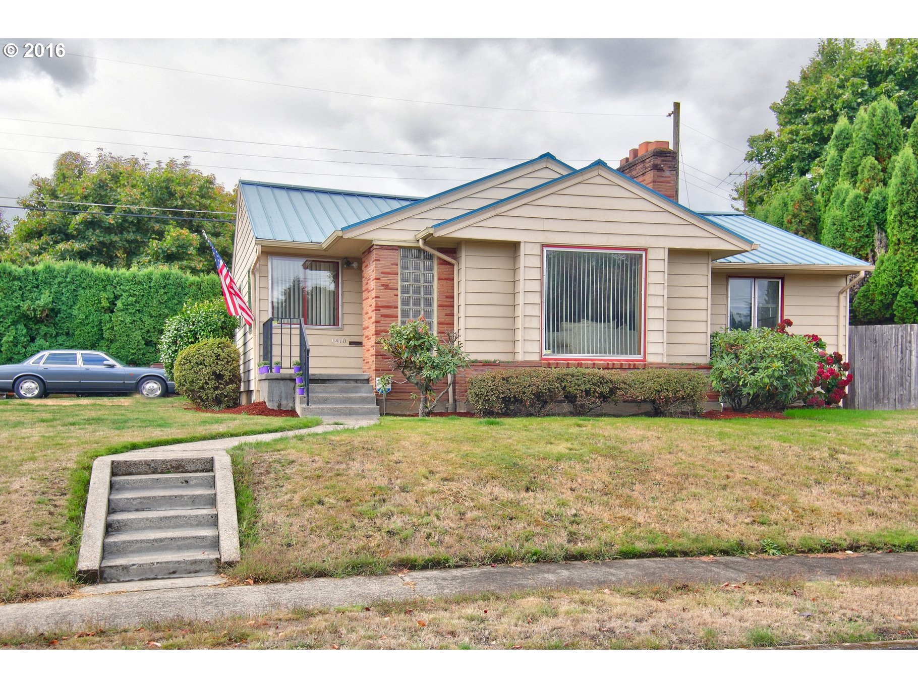 1410 Windsor Dr, Gladstone, OR 97027 photo 1