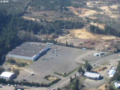 03 Ocean Blvd, Coos Bay, OR 97420