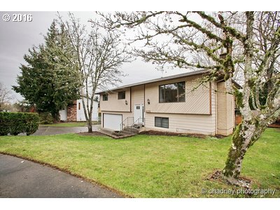 2136 SElliott Pl, Gresham, OR 97080 photo 1