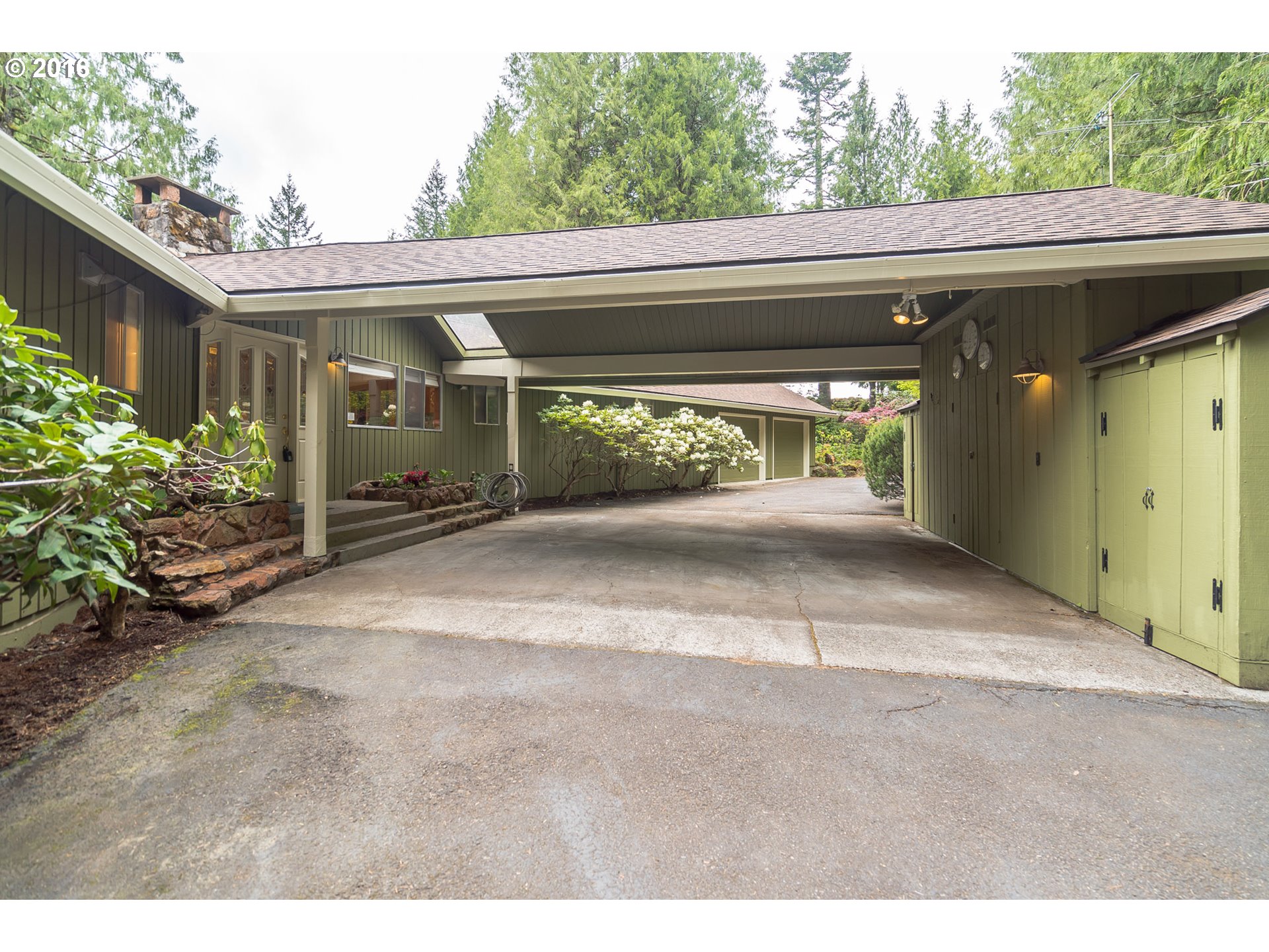 69320 E Rolling Green Ct, Welches, OR 97067 photo 1