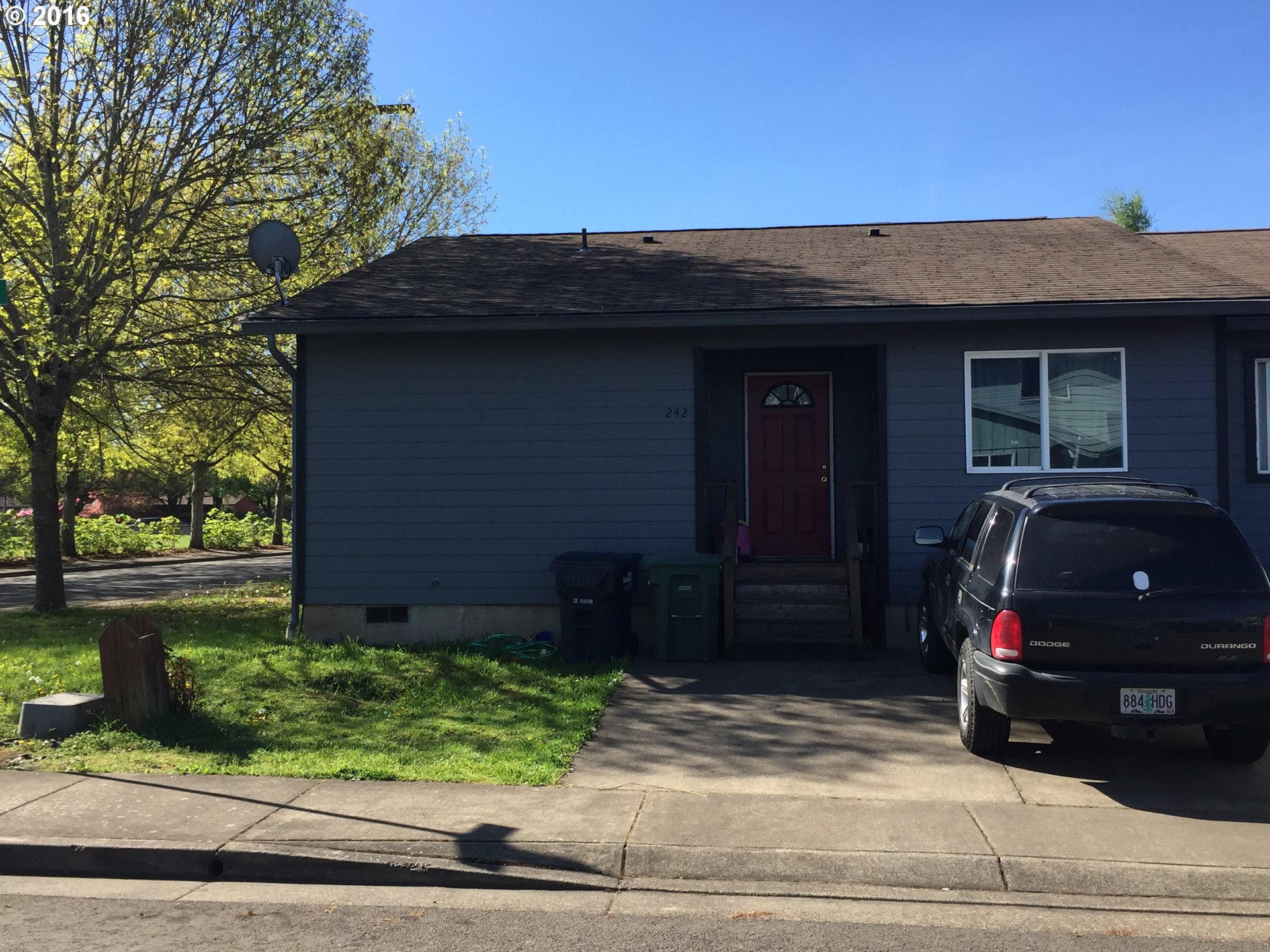 242 S 34th St, Springfield, OR 97478 photo 1