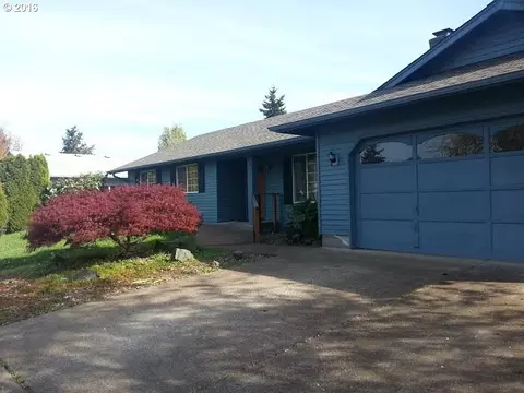 811 W Olympic St, Springfield, OR 97477 photo 1