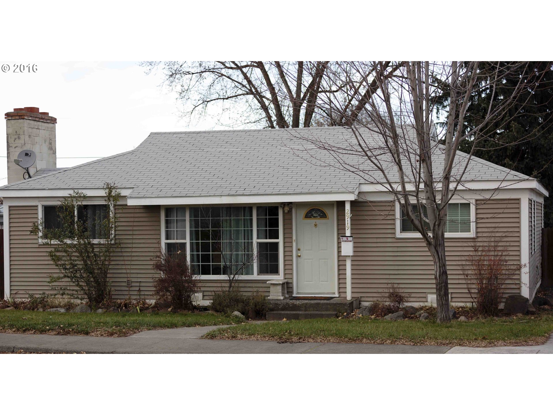 2919 SW Ladow Ave, Pendleton, OR 97801 photo 1