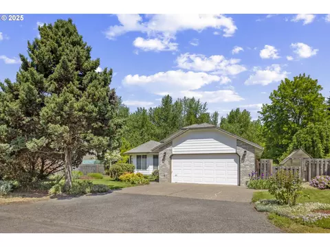 647 NE Meadow Dr, Portland, OR 97211