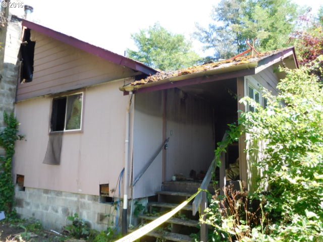 718 Division Ave, Drain, OR 97435 photo 1