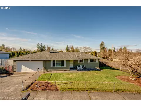 1401 SE 210th Ave, Gresham, OR 97030 photo 1