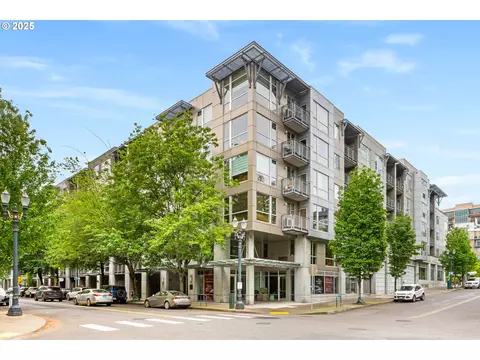 1125 NW 9th Ave #418, Portland, OR 97209