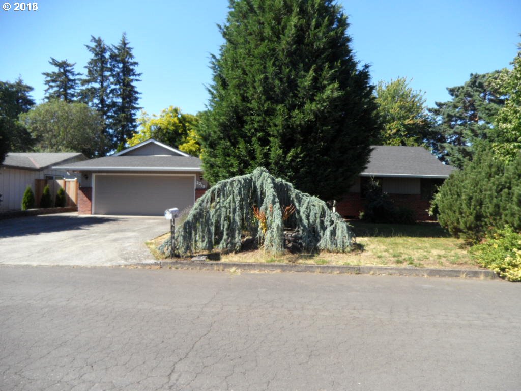 2215 NE Francis Ct, Gresham, OR 97030 photo 1