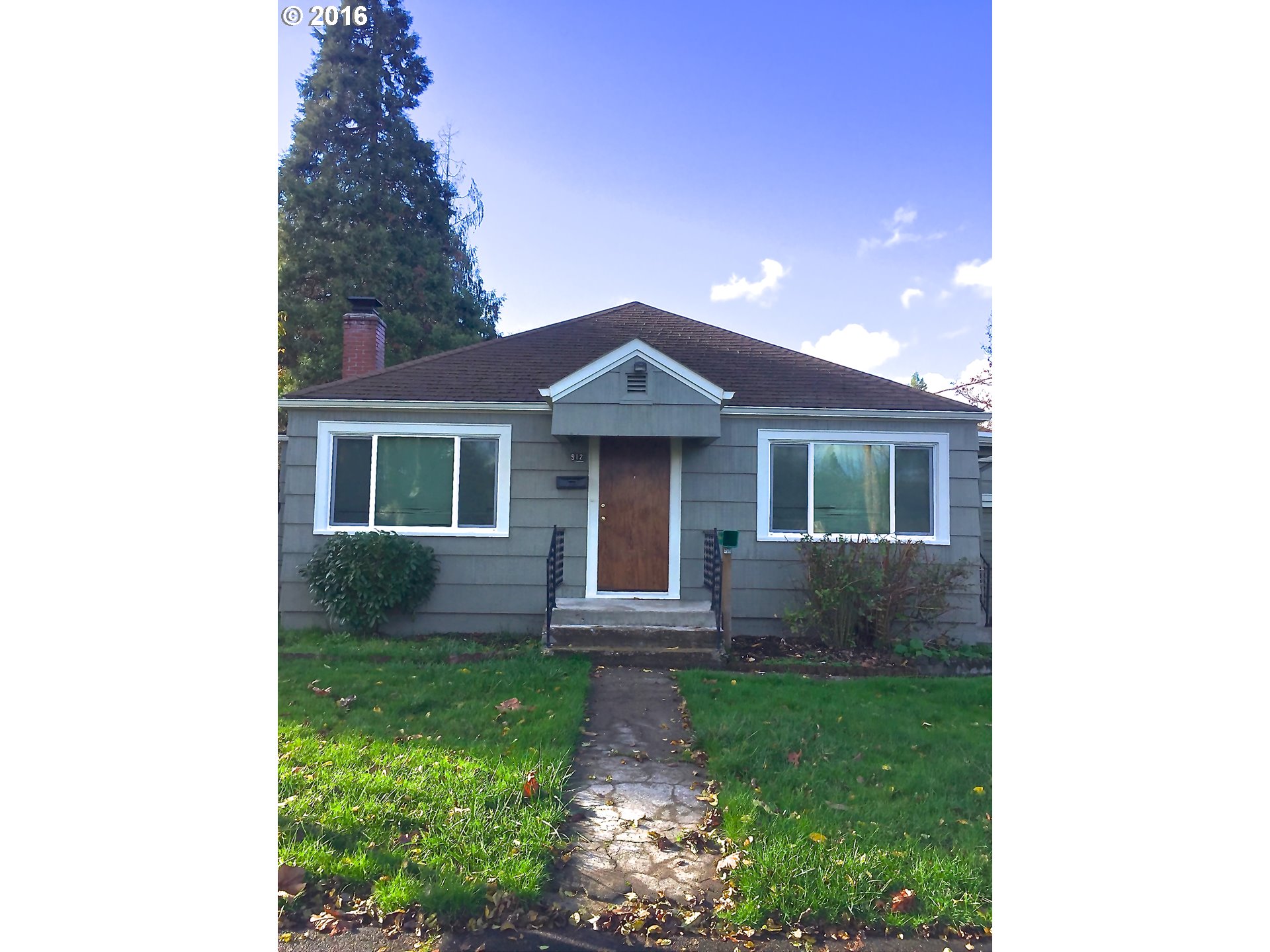 912 6th St, Springfield, OR 97477 photo 1