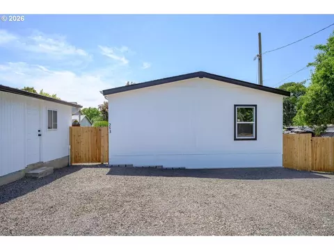 253 E 7th St, Lafayette, OR 97127 photo 38
