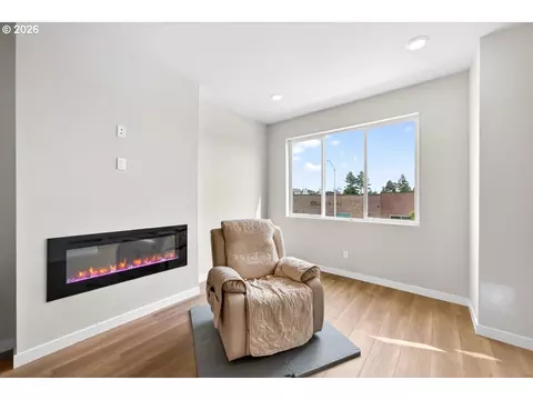 Living - 4124 E Labish Ln, Newberg, OR 97132 photo 2 of 2