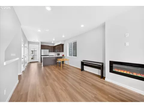 Living - 4124 E Labish Ln, Newberg, OR 97132 photo 1 of 2