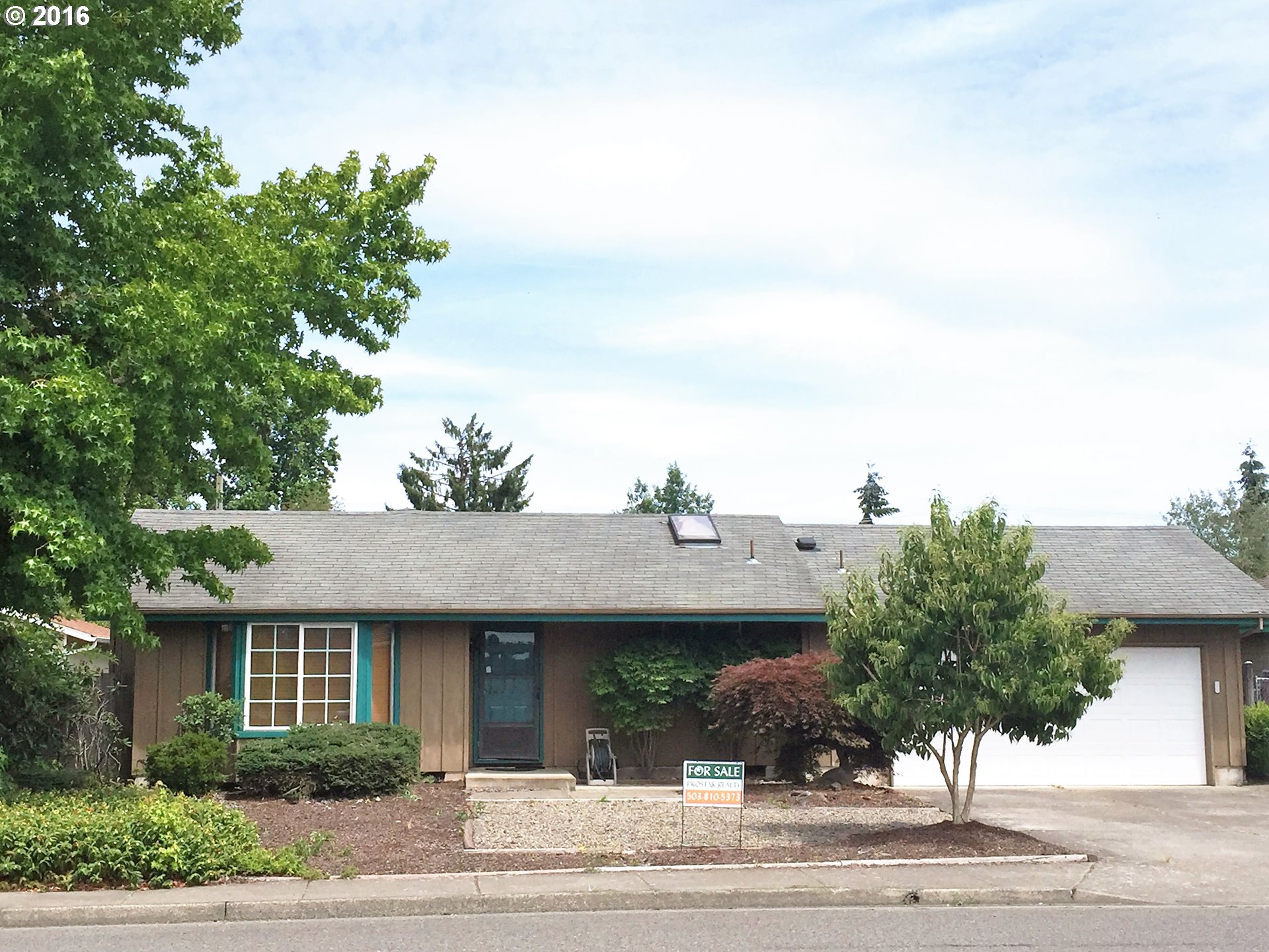 761 Calvin St, Eugene, OR 97401 photo 1