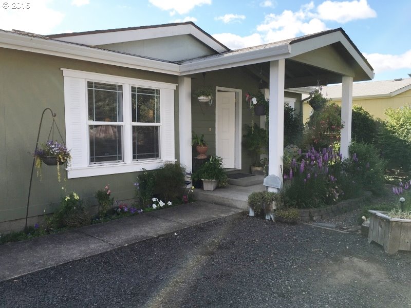 1040 Oak Meadows Pl, Springfield, OR 97477 photo 1