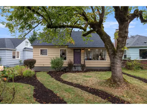 4257 NE Going St, Portland, OR 97218