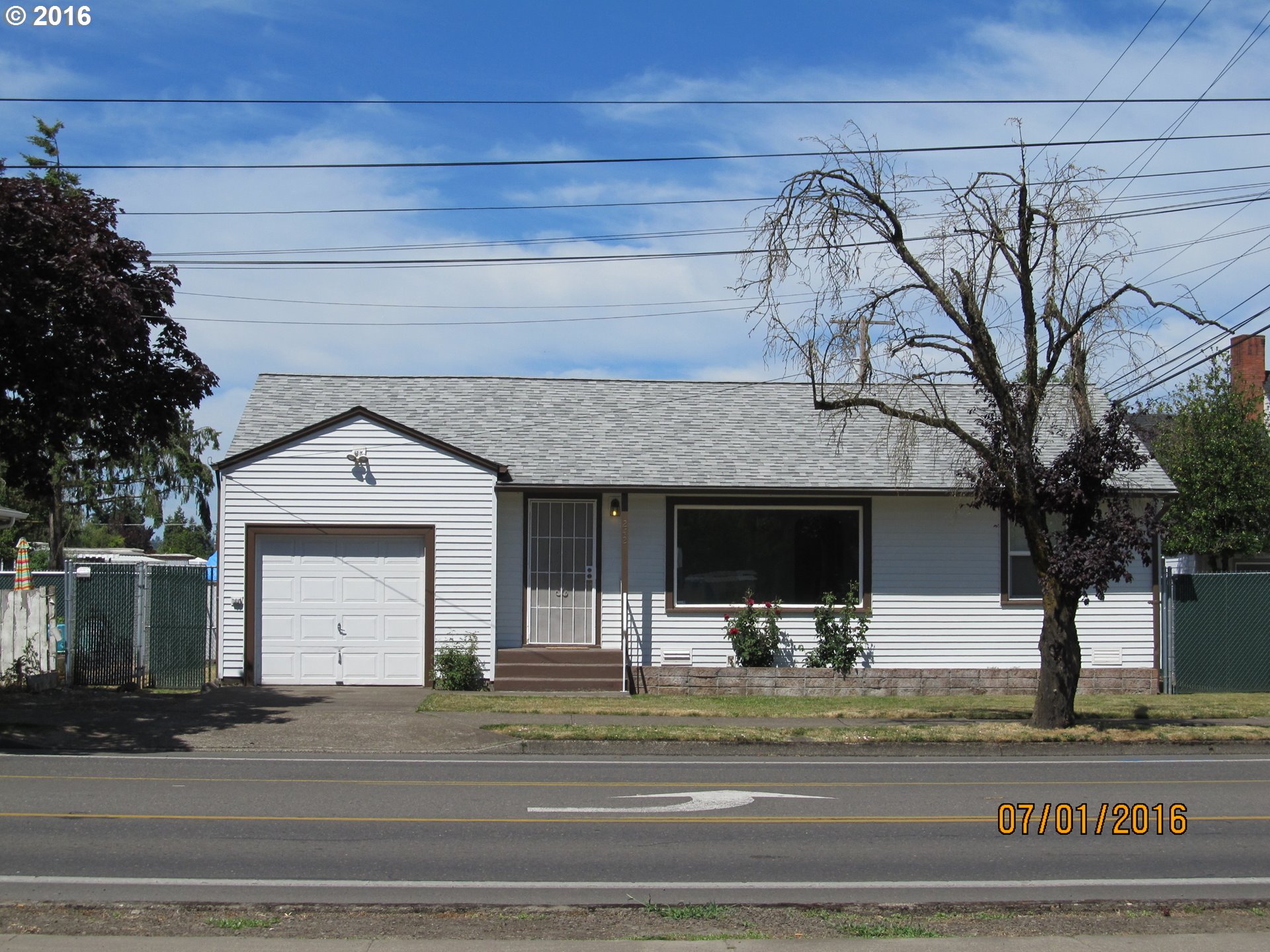 242 14th St, Springfield, OR 97477 photo 1