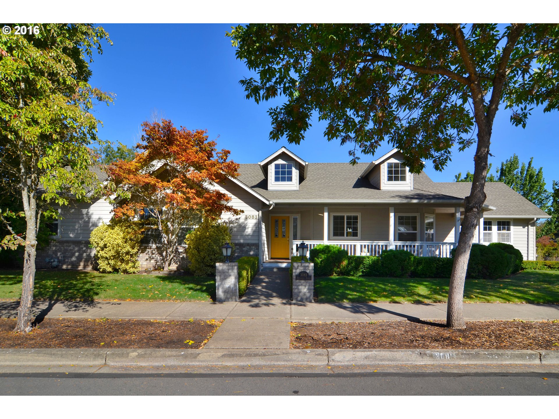3083 Arrowhead St, Eugene, OR 97404 photo 1