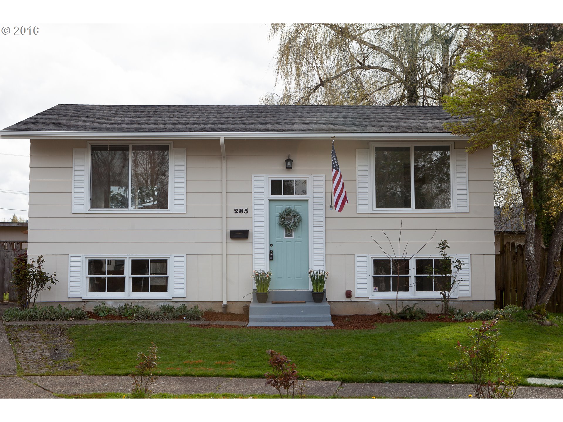 285 SE Liberty Ct, Gresham, OR 97080 photo 1