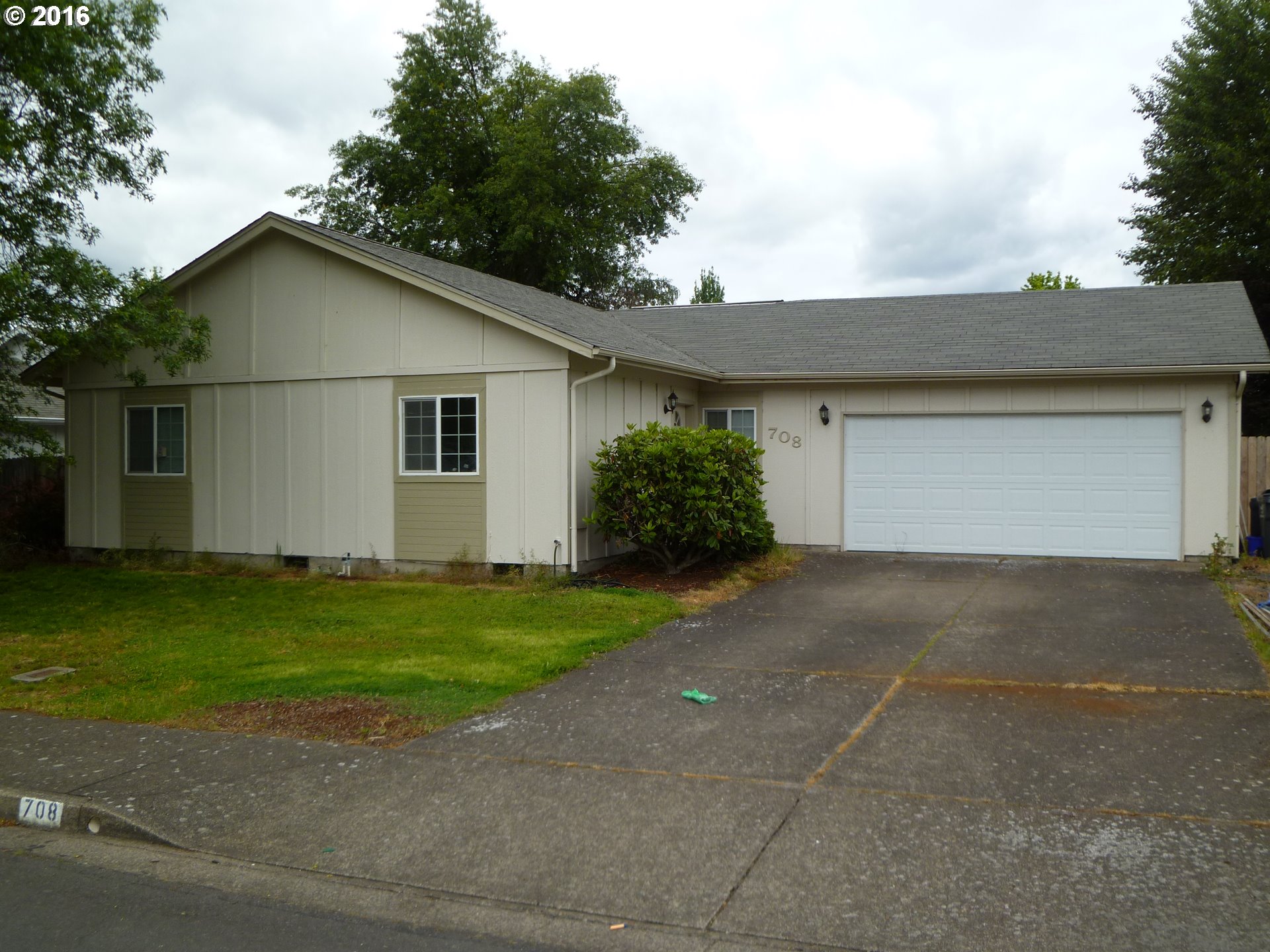 708 Island St, Springfield, OR 97477 photo 1