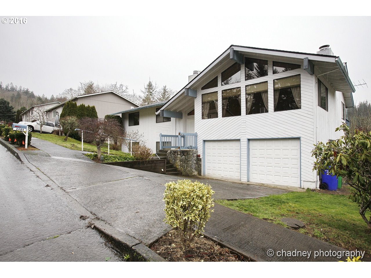 2205 SE Meadow Ct, Gresham, OR 97080 photo 1