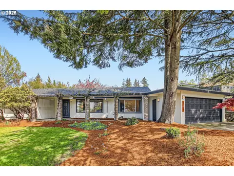 6121 SW Wilbard St, Portland, OR 97219