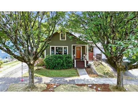 1522 SE Carlton St, Portland, OR 97202