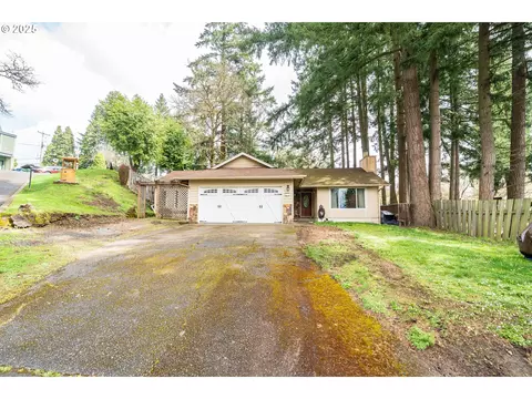 172 W Kathy St, Stayton, OR 97383