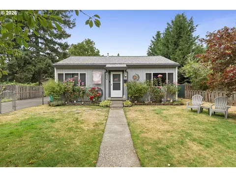 8325 NE Going Pl, Portland, OR 97220