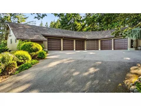 Exterior - 85368 Ridgetop Dr, Eugene, OR 97405 photo 2 of 7