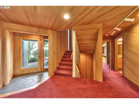 Entry Way - 85368 Ridgetop Dr, Eugene, OR 97405 photo 1 of 6