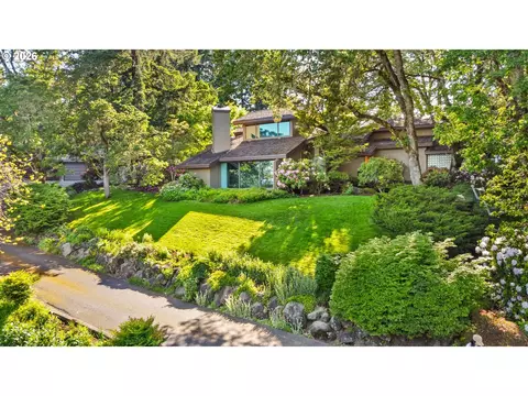 85368 Ridgetop Dr, Eugene, OR 97405