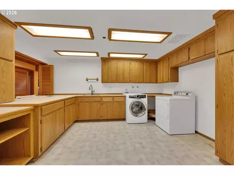 Other - 85368 Ridgetop Dr, Eugene, OR 97405 photo 2 of 9