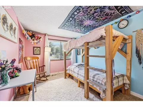 Bedroom - 2635 E Wilshire Dr, Eugene, OR 97405 photo 1 of 3